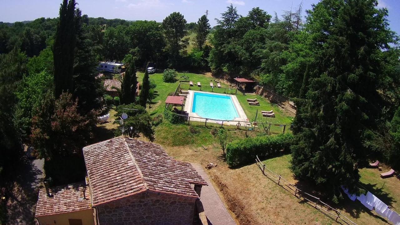 Il Sentiero Villa อักกวาเปนเดนเต ภายนอก รูปภาพ