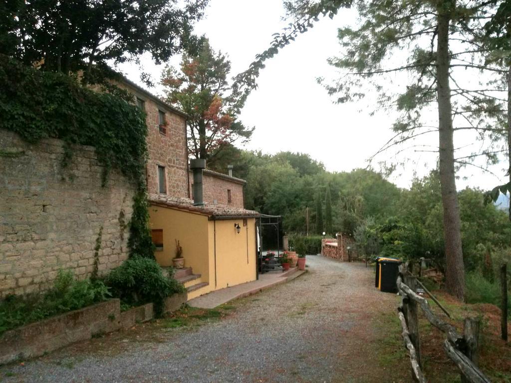 Il Sentiero Villa อักกวาเปนเดนเต ภายนอก รูปภาพ